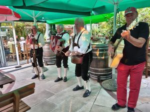 81.-Buschenschank-Schneiderannerl